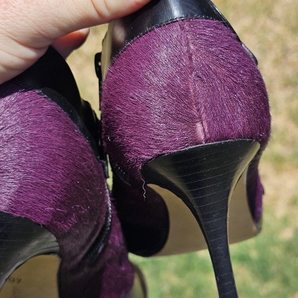 Manolo Blahnik purple cowhide ankle boots - Picture 9 of 9